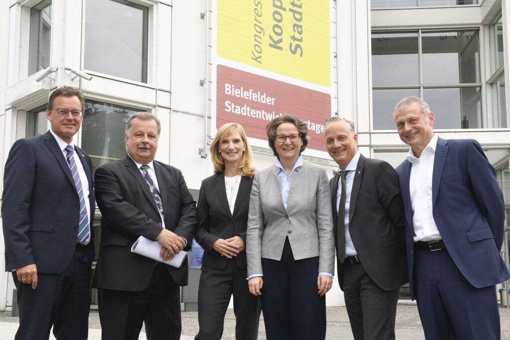 „Heimat Bauen – Identifikation, Interaktion, Integration“