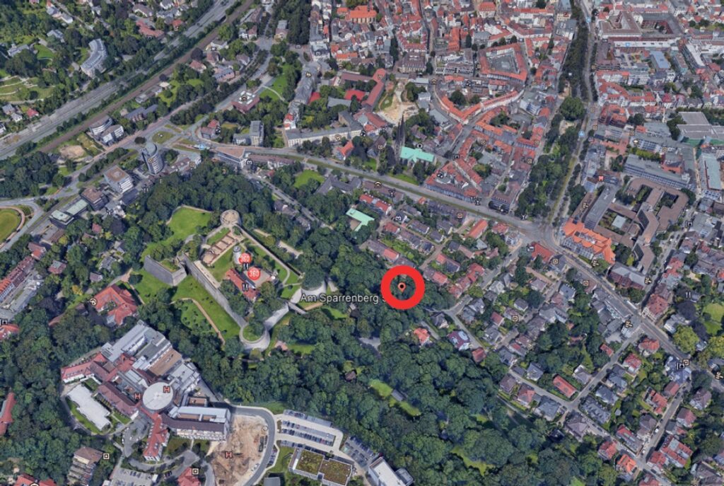 Baugrundstück direkt unterhalb der Sparrenburg