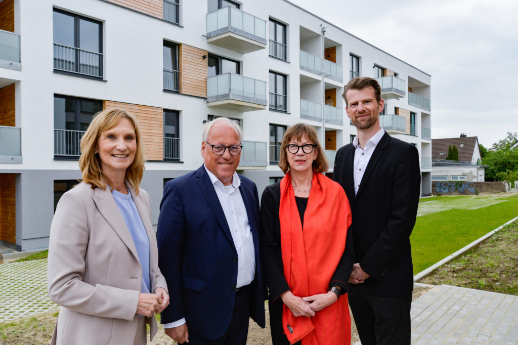 Einweihung Neubauprojekt Sperberstr. und das BGW-Journal Juni
